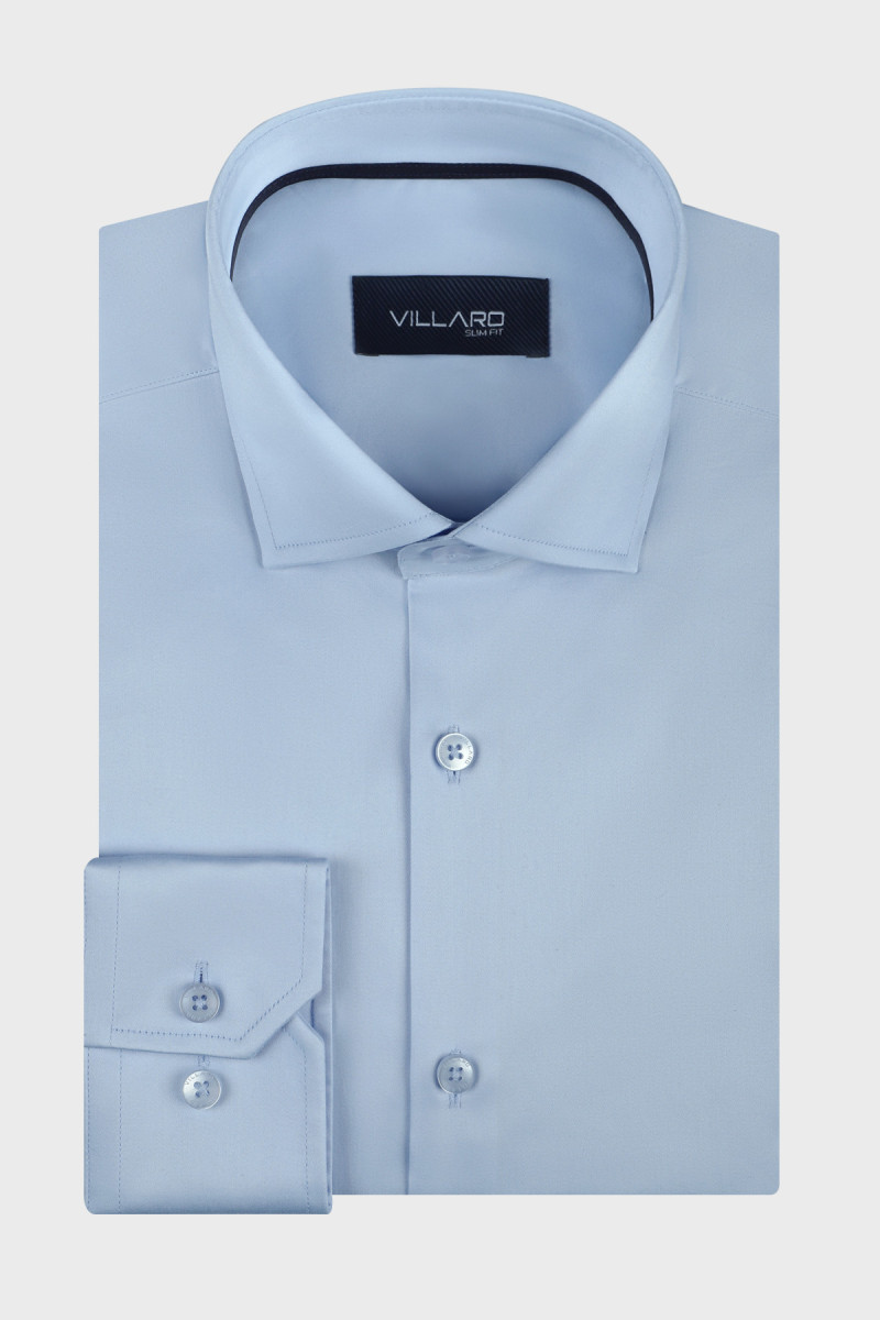 niebieska koszula męska Villaro slim fit na manekinie z kołnierzem półwłoskim