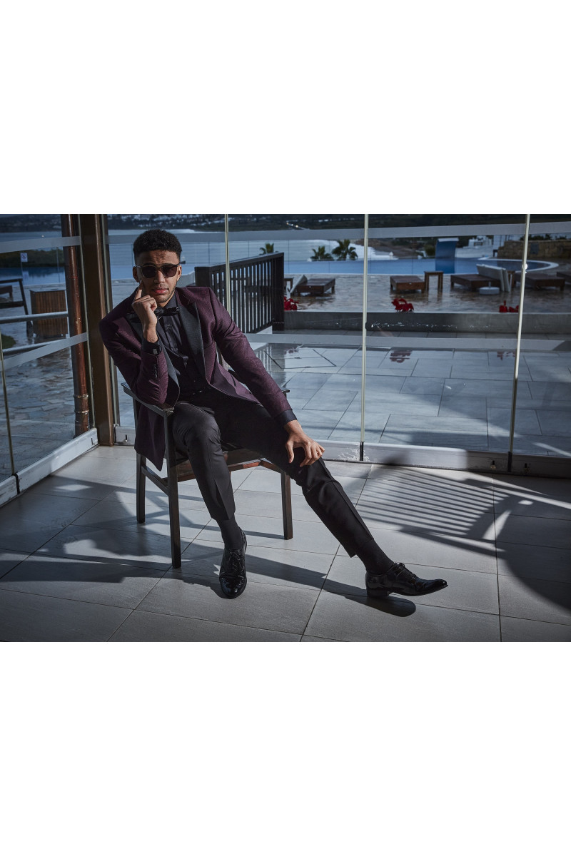 Bordowy smoking męski na ślub | Villaro