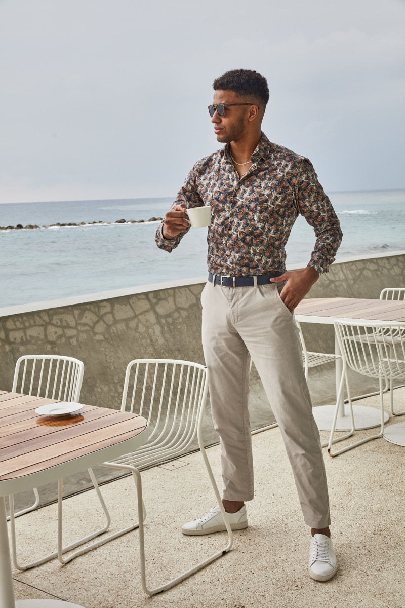 Ciemna koszula męska w kwiaty | Villaro