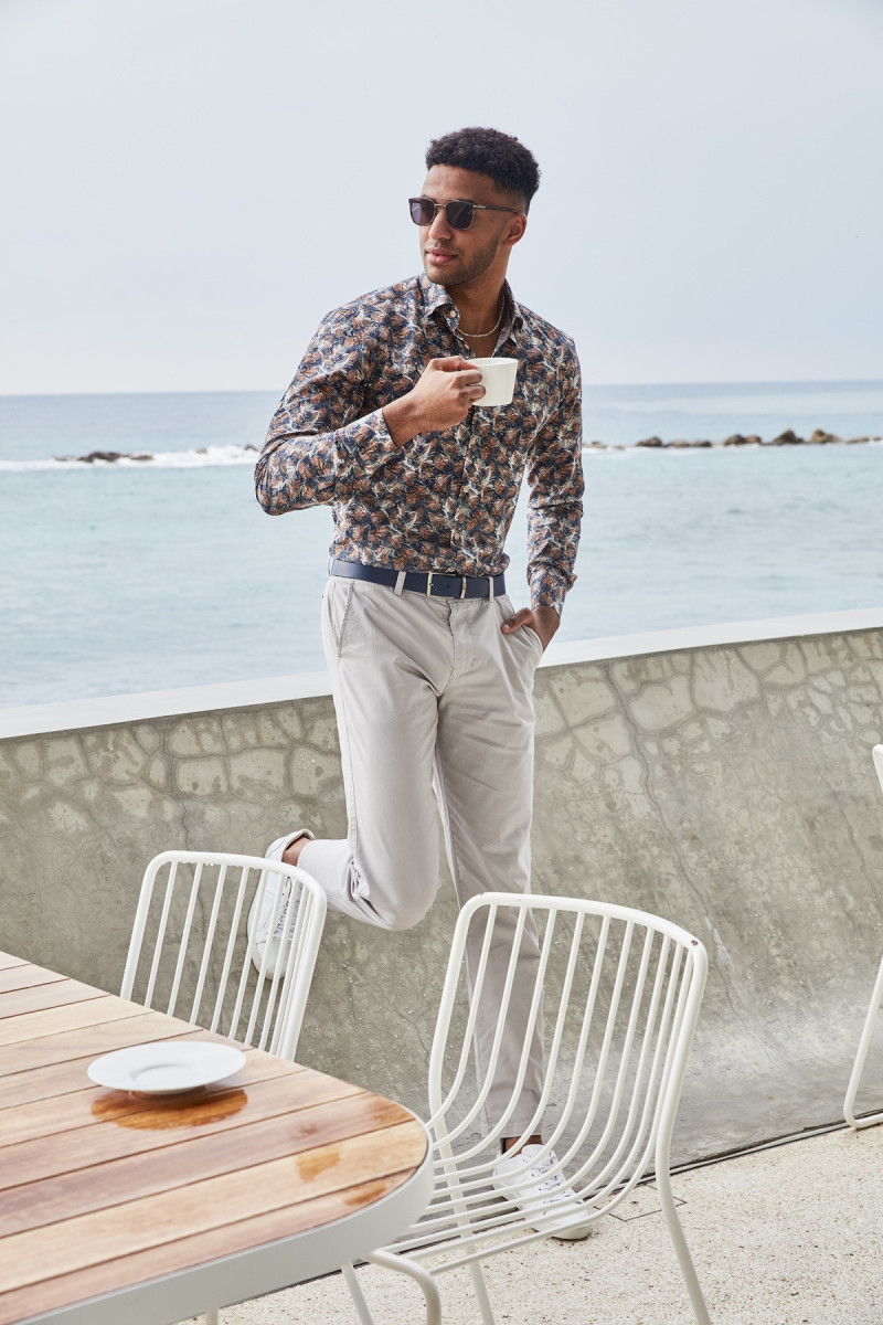 Ciemna koszula męska w kwiaty | Villaro