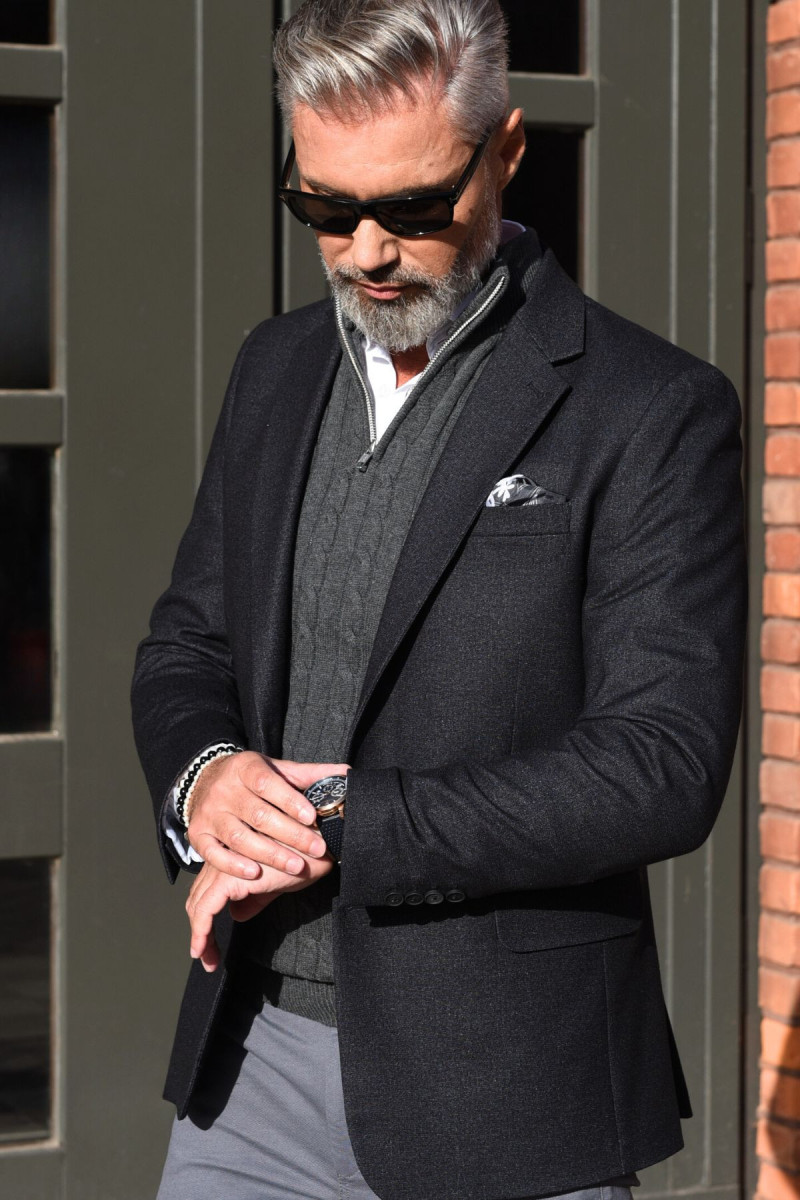 Stylowa czarna marynarka dzianinowa męska | Villaro