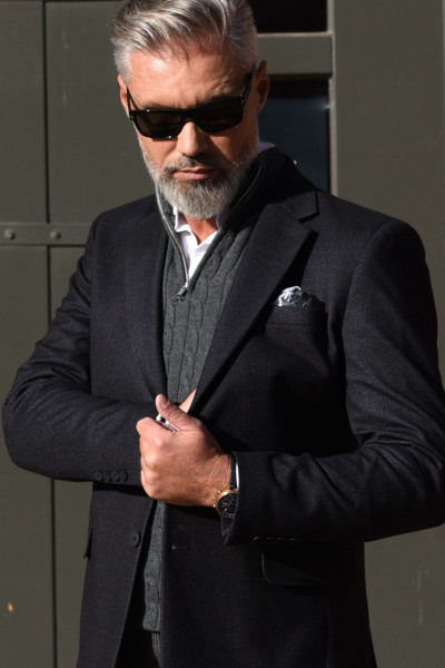 Stylowa czarna marynarka dzianinowa męska | Villaro