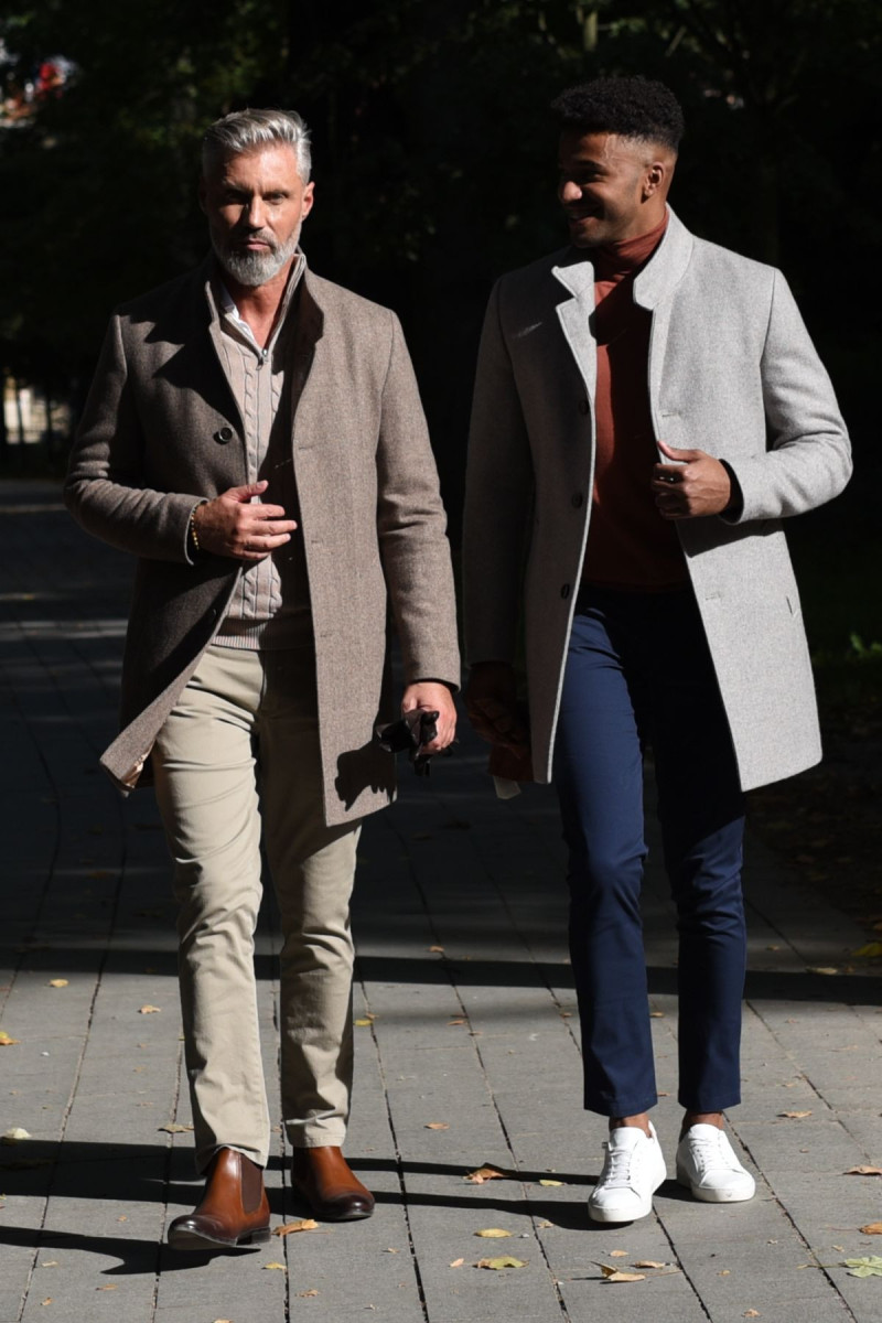 Beżowe Spodnie Męskie Chinosy