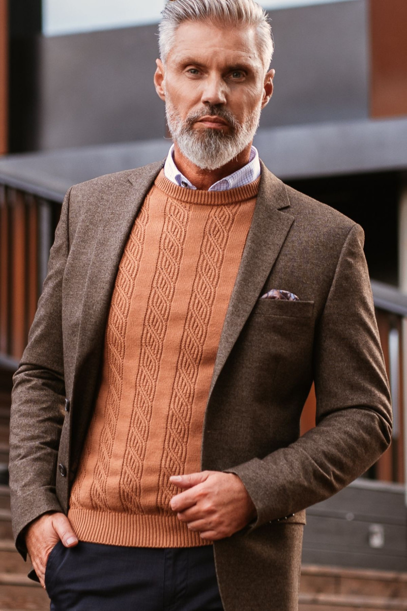 Sweter męski z plecionym splotem – Villaro