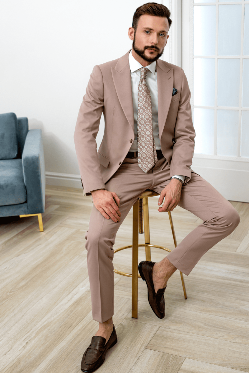 Jasnobeżowy garnitur męski 4 way stretch | Villaro