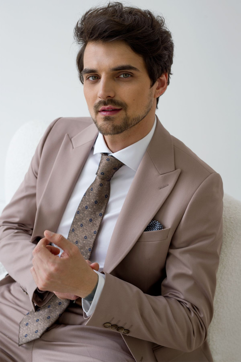 Jasnobeżowy garnitur męski 4 way stretch | Villaro