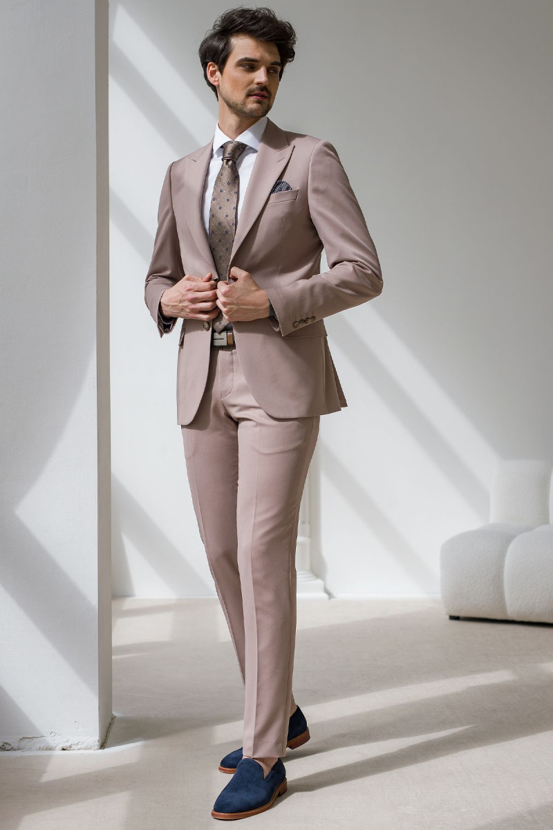 Jasnobeżowy garnitur męski 4 way stretch | Villaro