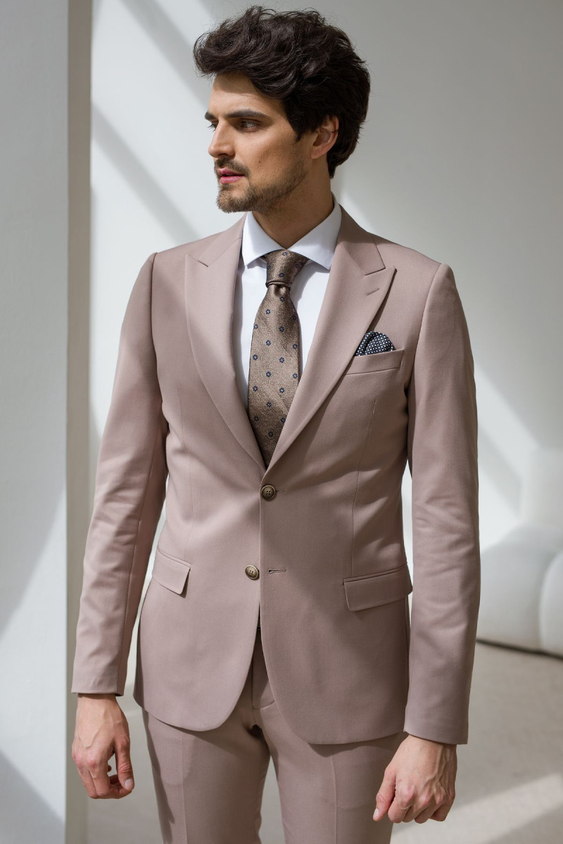 Jasnobeżowy garnitur męski 4 way stretch | Villaro