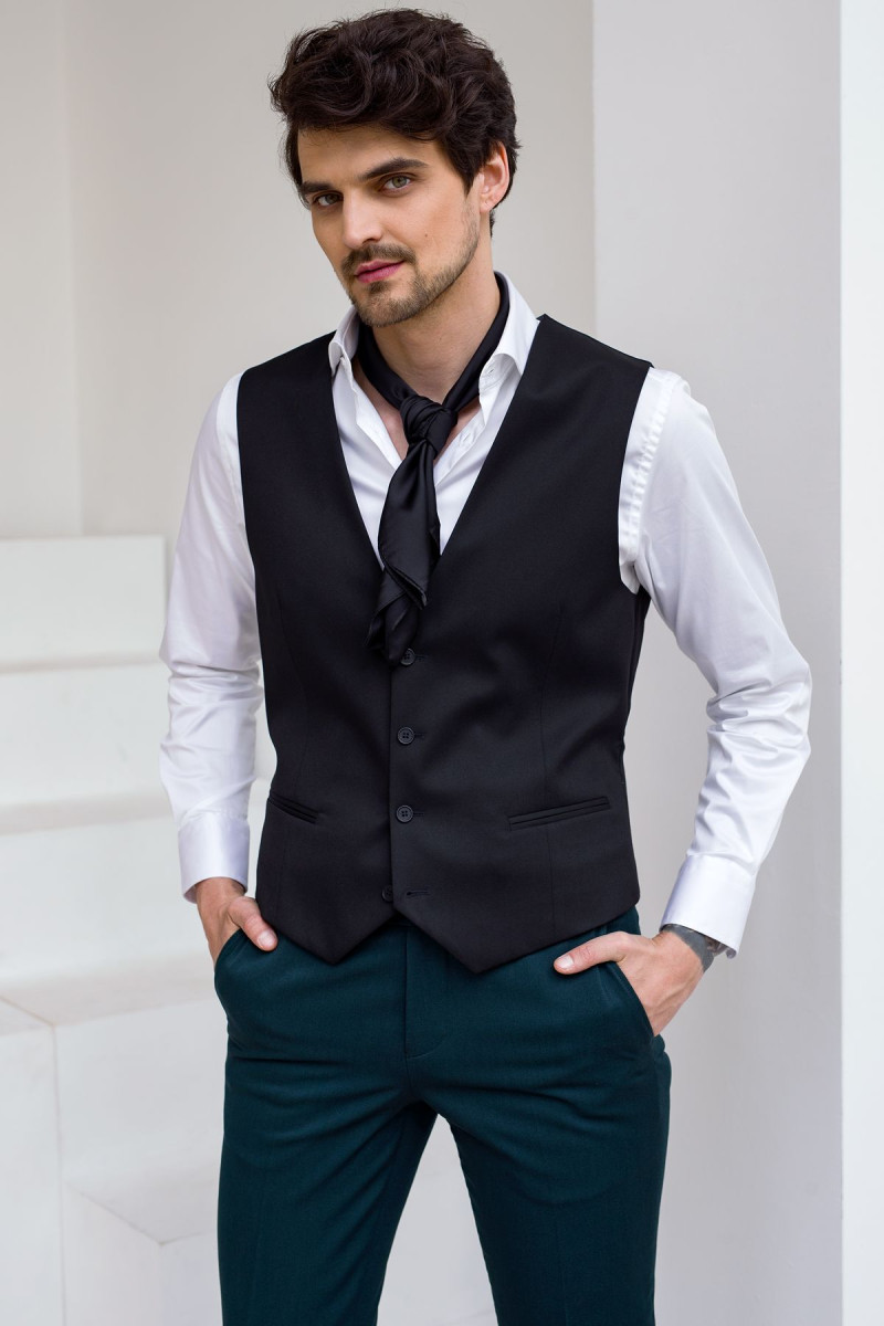 Granatowa tkanina Villaro – klasyczny elegancki design