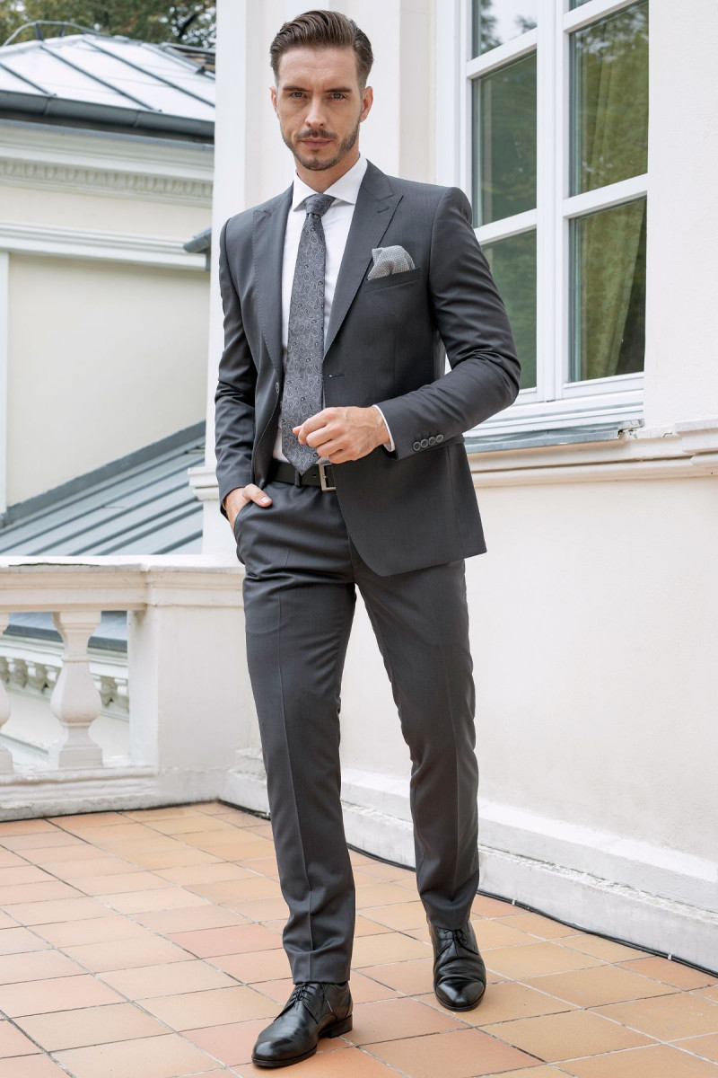 Szary garnitur męski | Villaro
