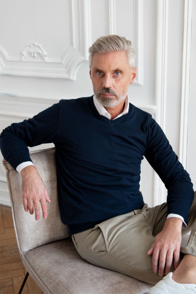 Granatowy Sweter Męski V-neck
