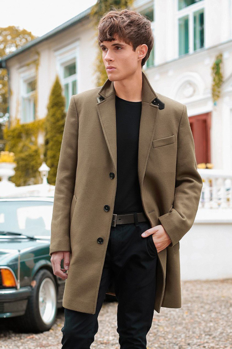 Oliwkowy Płaszcz Męski Wełna