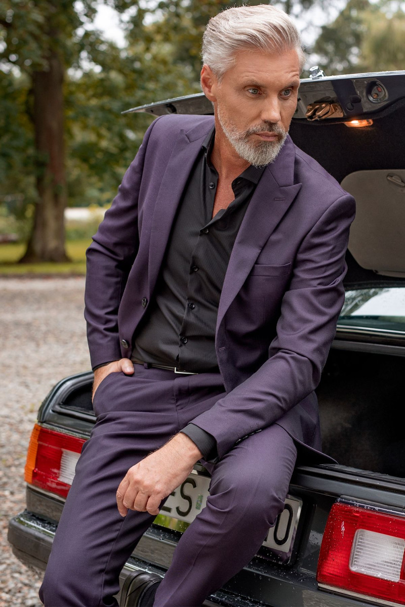 Fioletowy garnitur męski wełna | Villaro