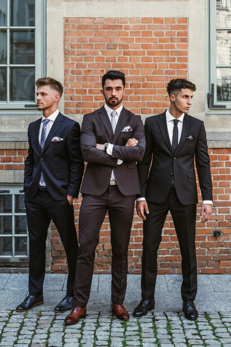 Brązowe spodnie męskie wizytowe | Villaro