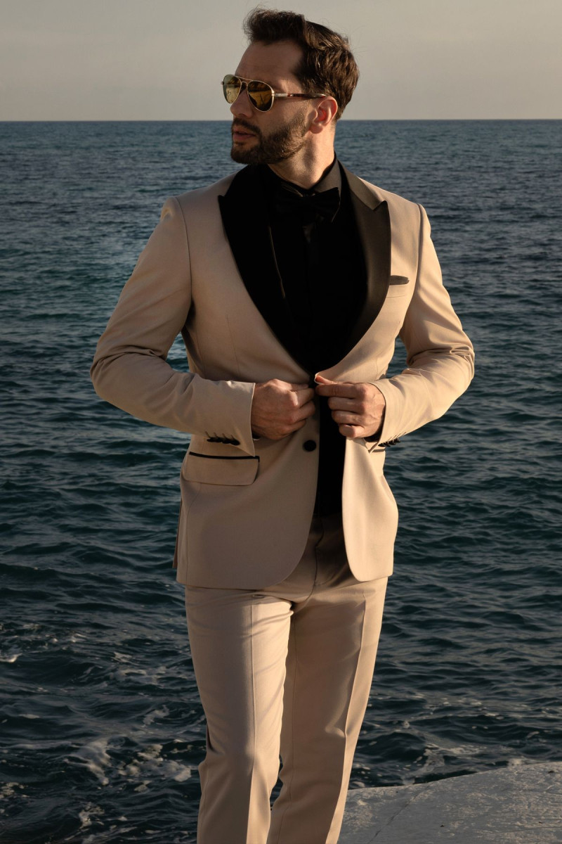 Beżowy smoking męski 4 way stretch | Villaro