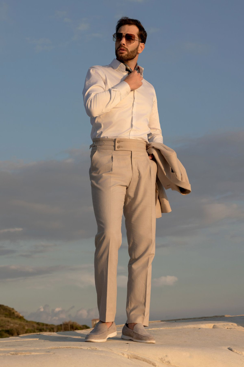 Beżowe spodnie męskie wizytowe len | Villaro
