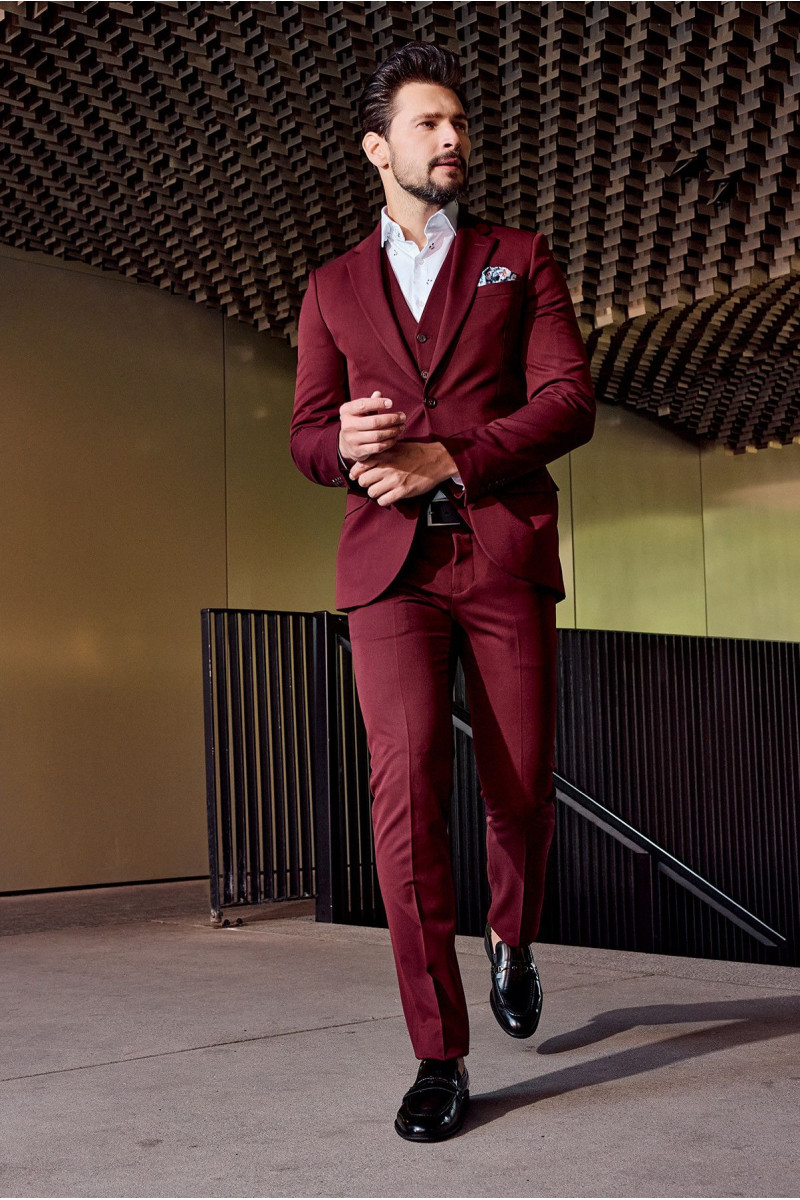Bordowy garnitur męski 4-way stretch | Villaro