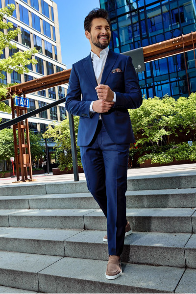 Granatowy Garnitur Męski