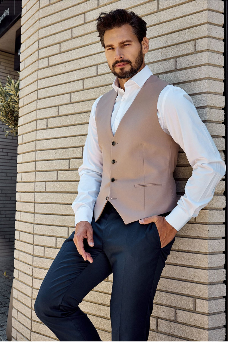 Beżowa kamizelka męska 4-way stretch | Villaro