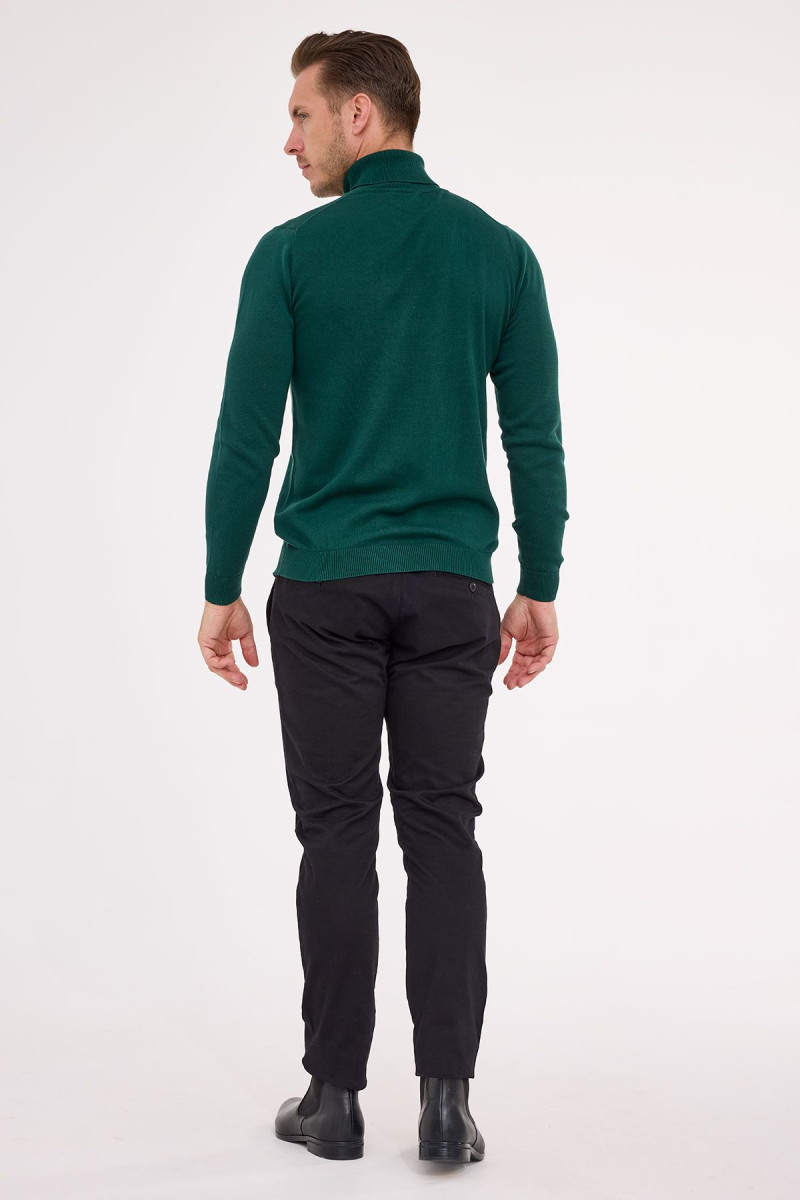 Zielony golf męski Villaro – klasyczna elegancja w nowoczesnym kolorze | Villaro