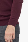 Ściągacze w rękawach – bordowy sweter Villaro