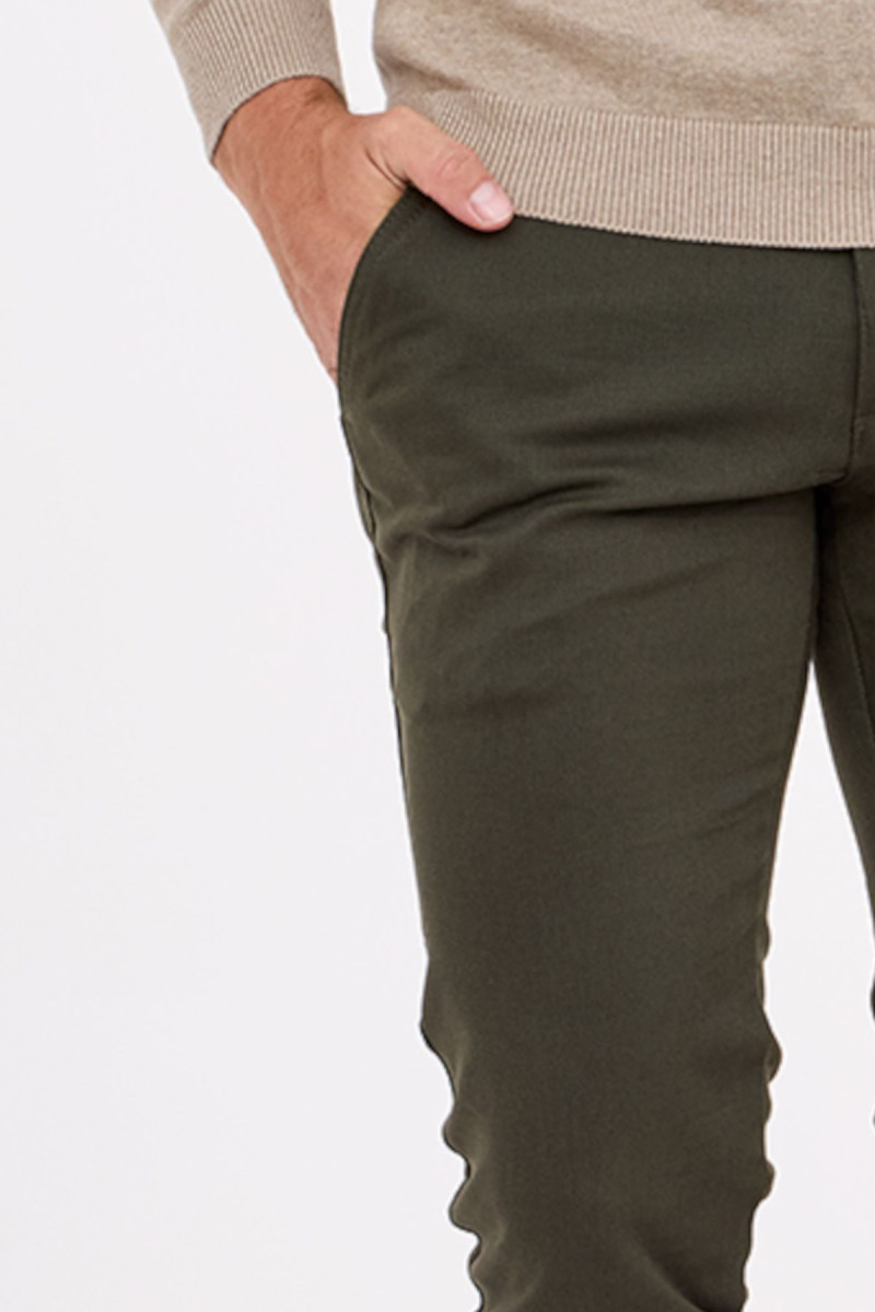 Zbliżenie na strukturę bawełny z elastanem – miękka i elastyczna faktura.