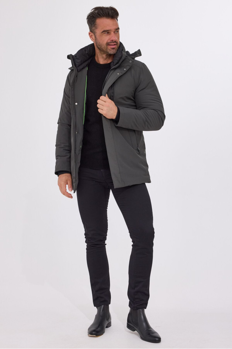 Zielona kurtka męska – dłuższa, lekka, odporna na zagniecenia | Villaro