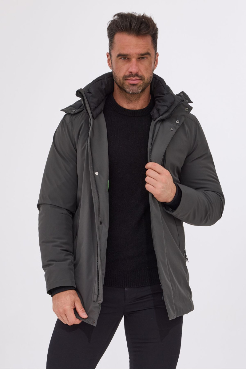 Zielona kurtka męska – dłuższa, lekka, odporna na zagniecenia | Villaro