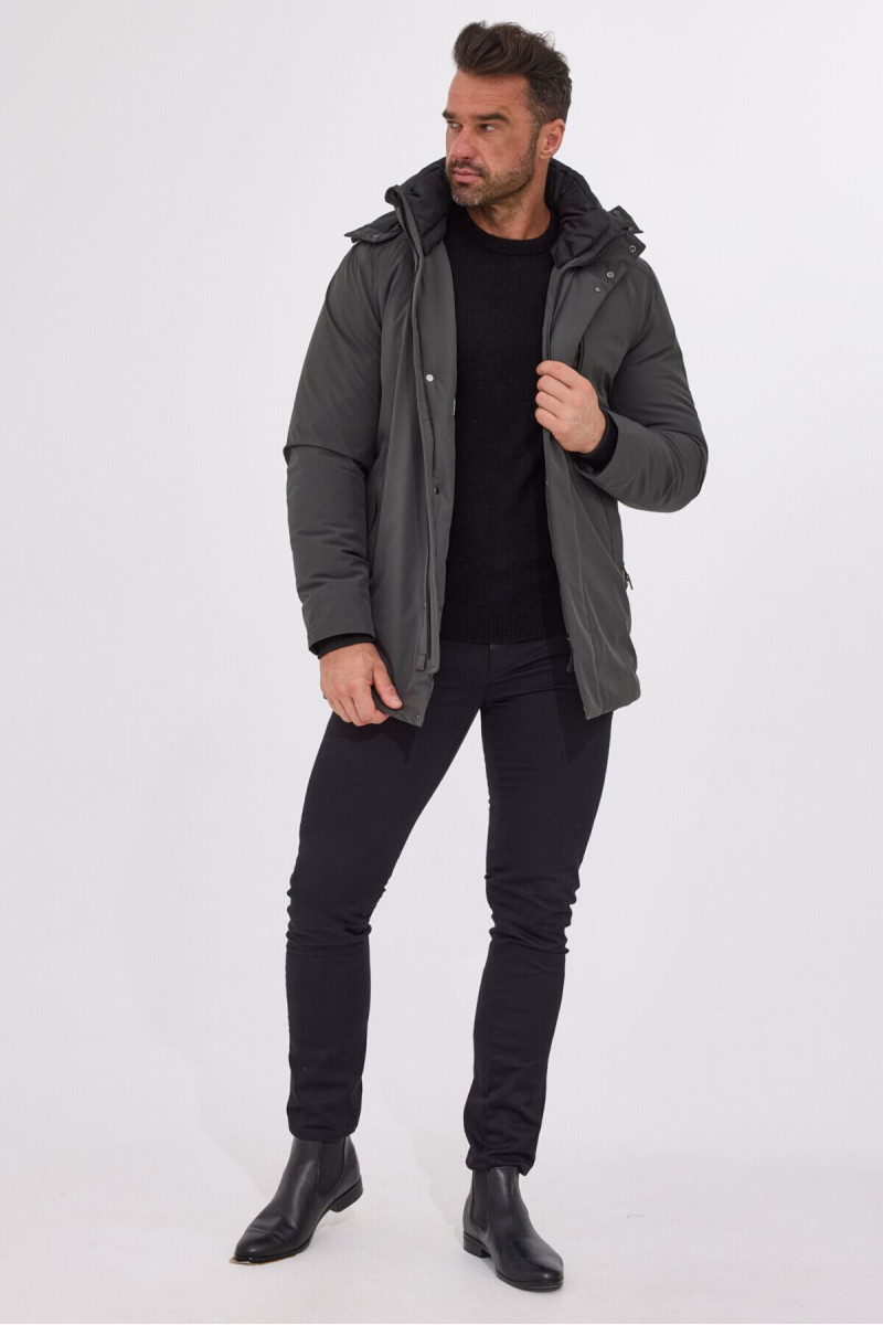 Zielona kurtka męska – dłuższa, lekka, odporna na zagniecenia | Villaro