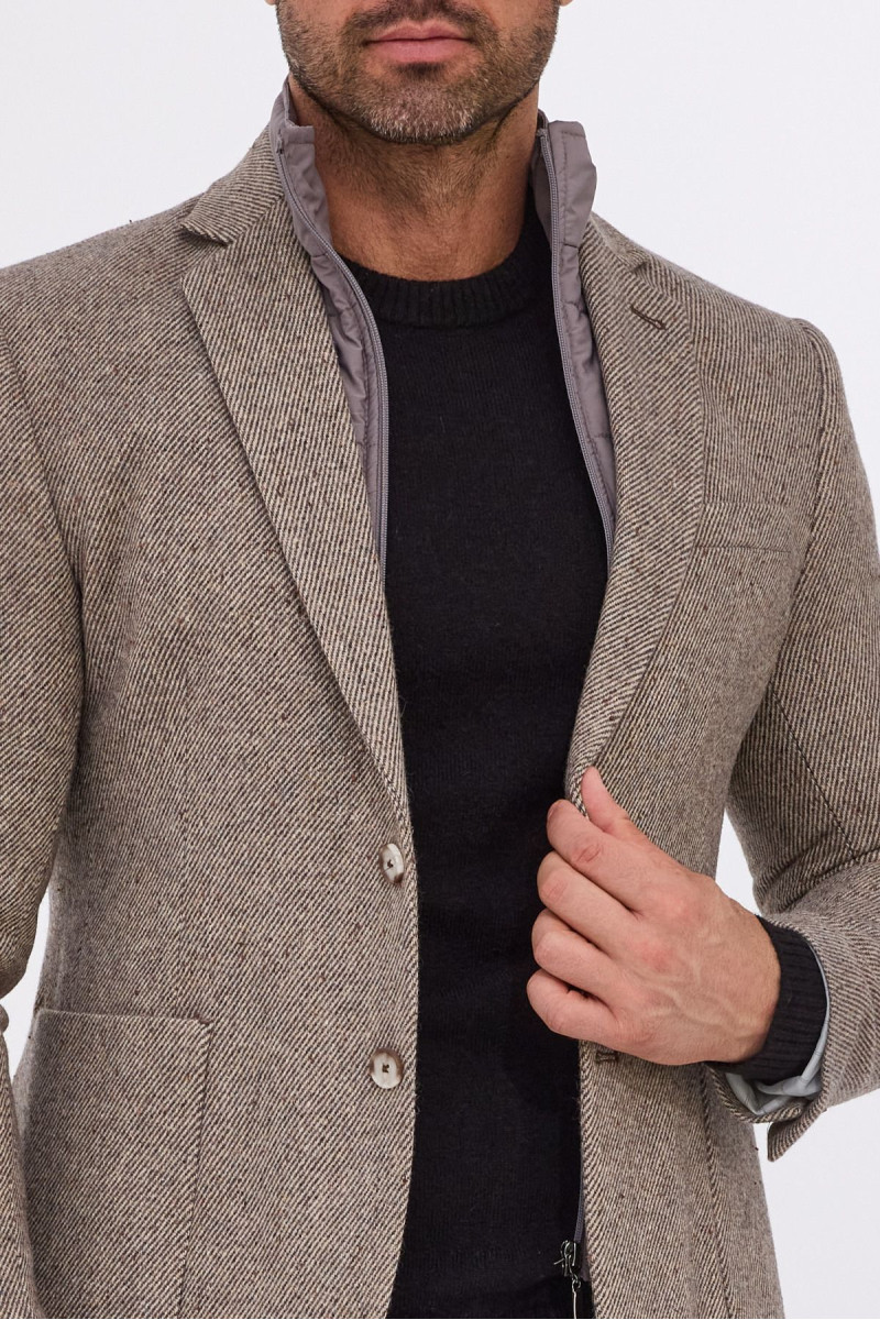 marynarka slim fit VIMONTE detal guzika