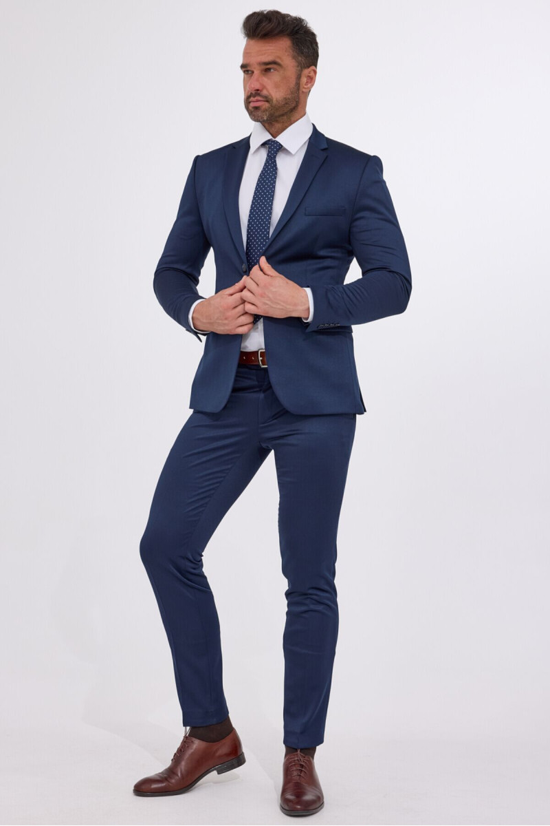 Granatowy garnitur męski | Villaro