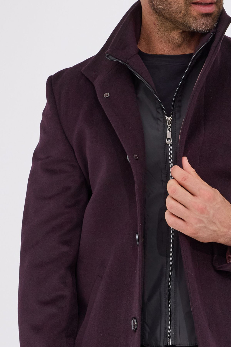 Płaszcz Villaro bordowy – detal tkaniny wełnianej