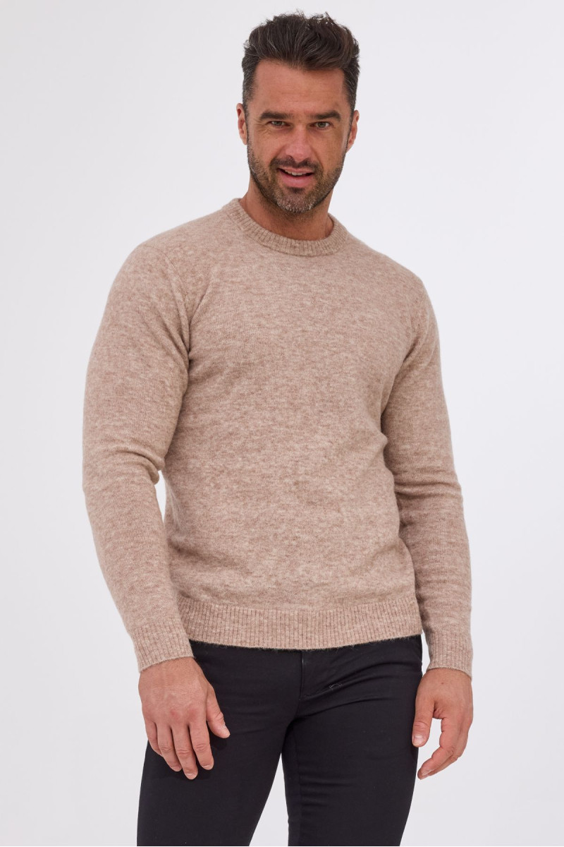 Beżowy sweter męski – elegancja i komfort bawełny | Villaro