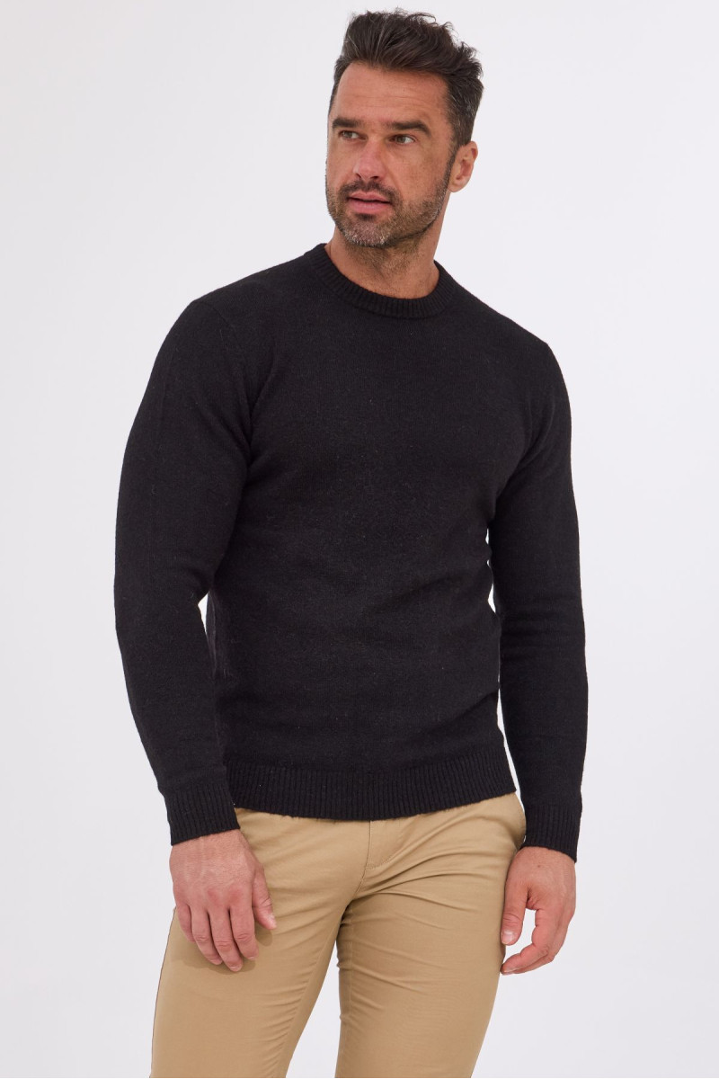 Czarny sweter męski – elegancja i komfort bawełny | Villaro