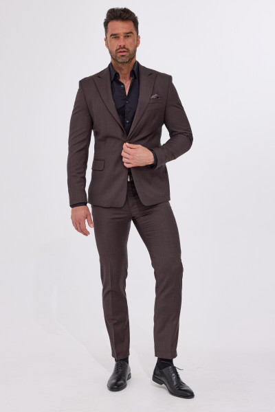 Brązowy garnitur męski Vimonte – wełna pepitka