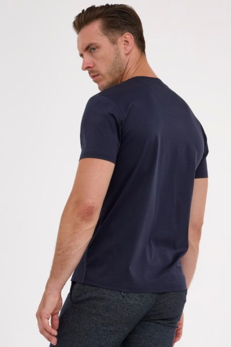 Elegancki granatowy T-shirt męski Vimonte – styl premium