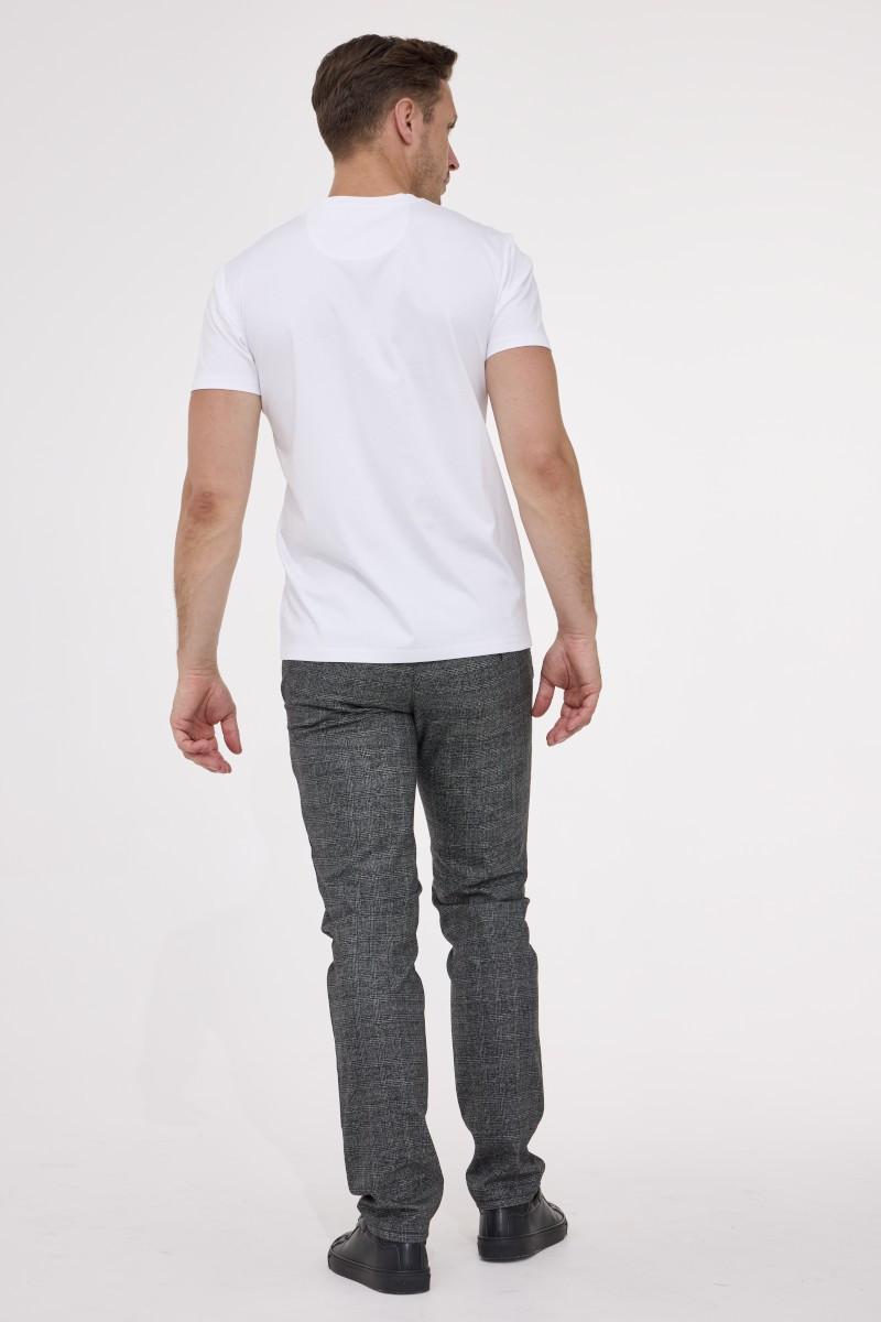 Elegancka biała koszulka męska Vimonte – styl premium