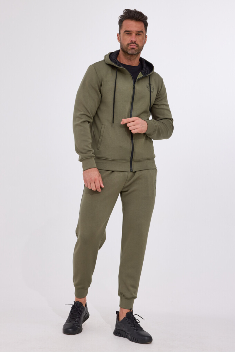 zielona bluza z kapturem kieszenie