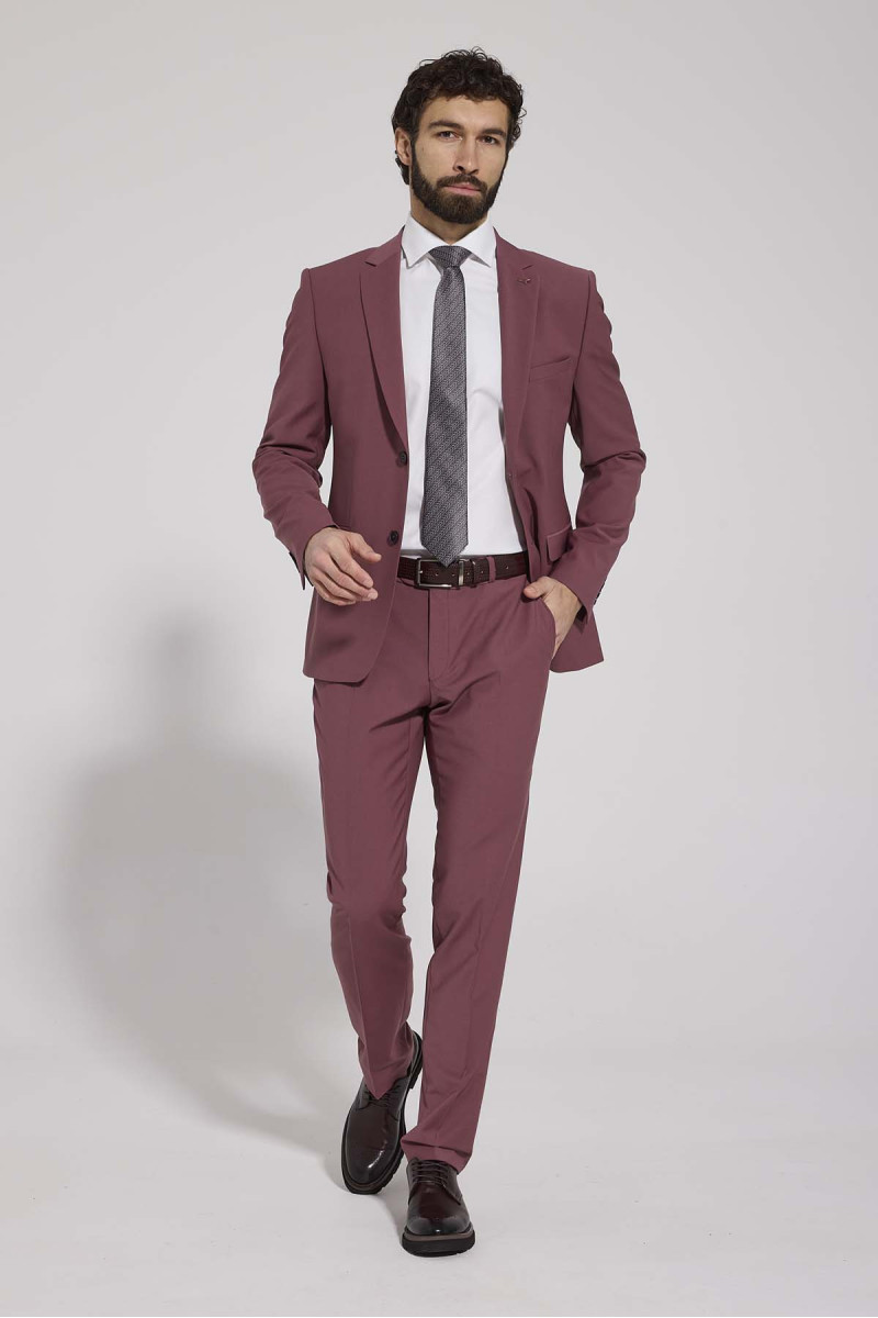 bordowy garnitur męski