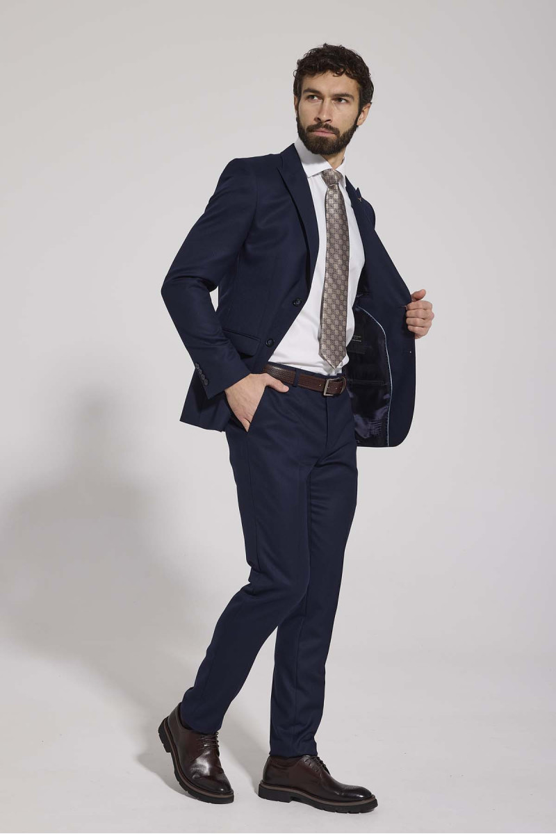 wnętrze marynarki z wiskozową podszewką