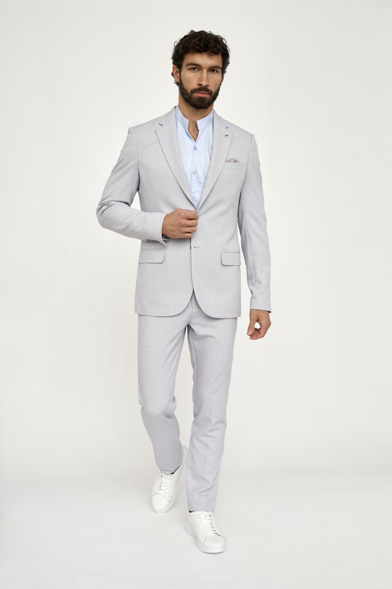 Stylizacja męska niebieska marynarka VILLARO z koszulą smart casual