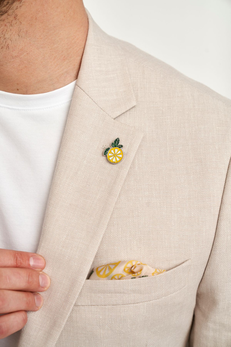 Detal tkaniny marynarki VILLARO beżowa struktura bawełna i len