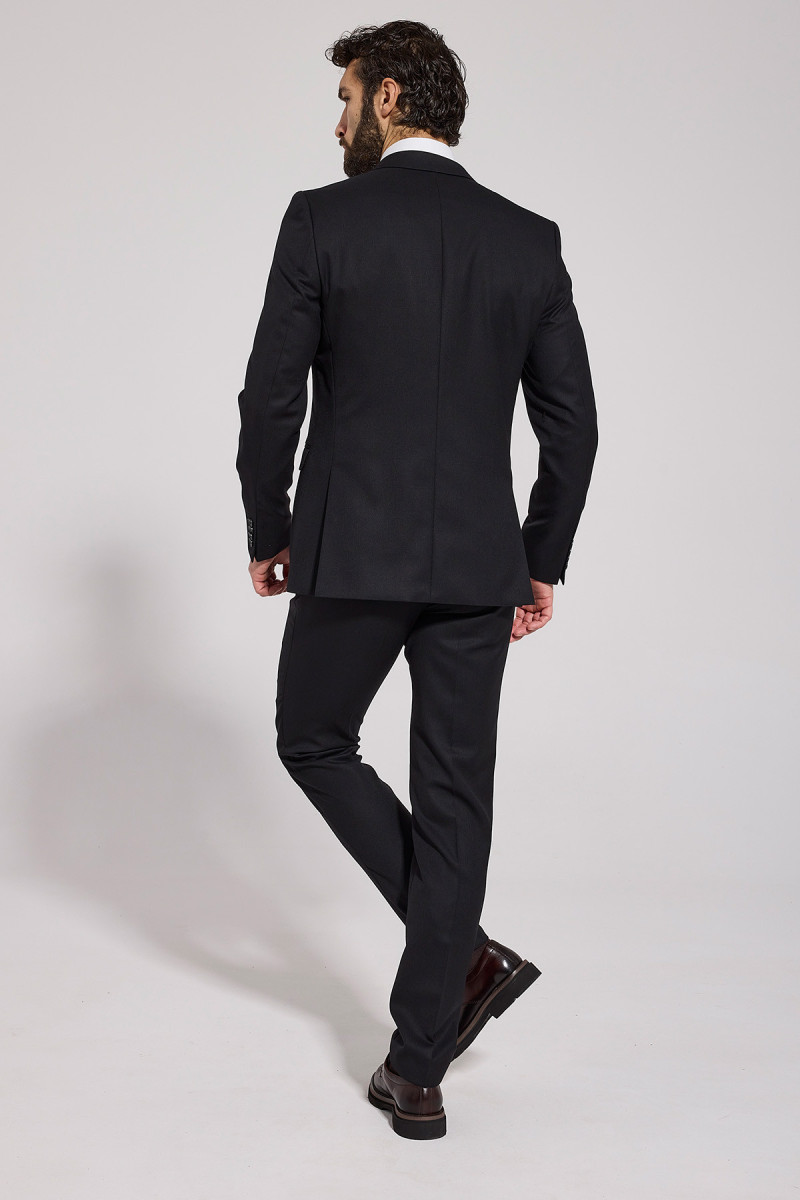 tył czarnego garnituru męskiego VIMONTE