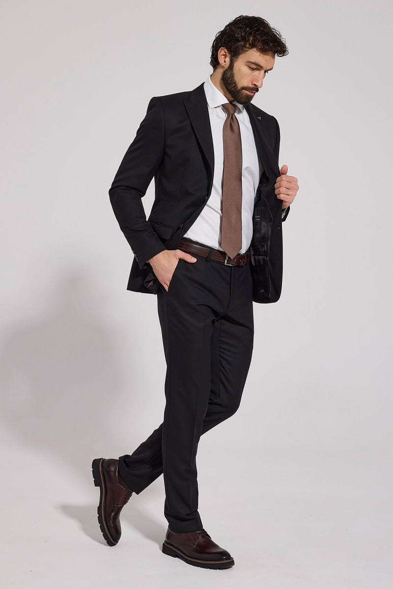 Czarny garnitur męski VIMONTE z jedwabiem Slim Fit | Villaro