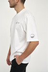 -shirt biały villaro detal nadruku rękaw