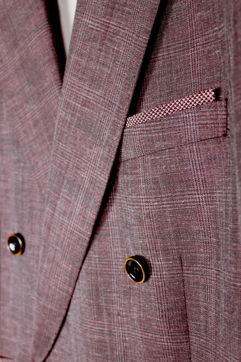 marynarka dwurzędowa bordowa w kratę Villaro detal