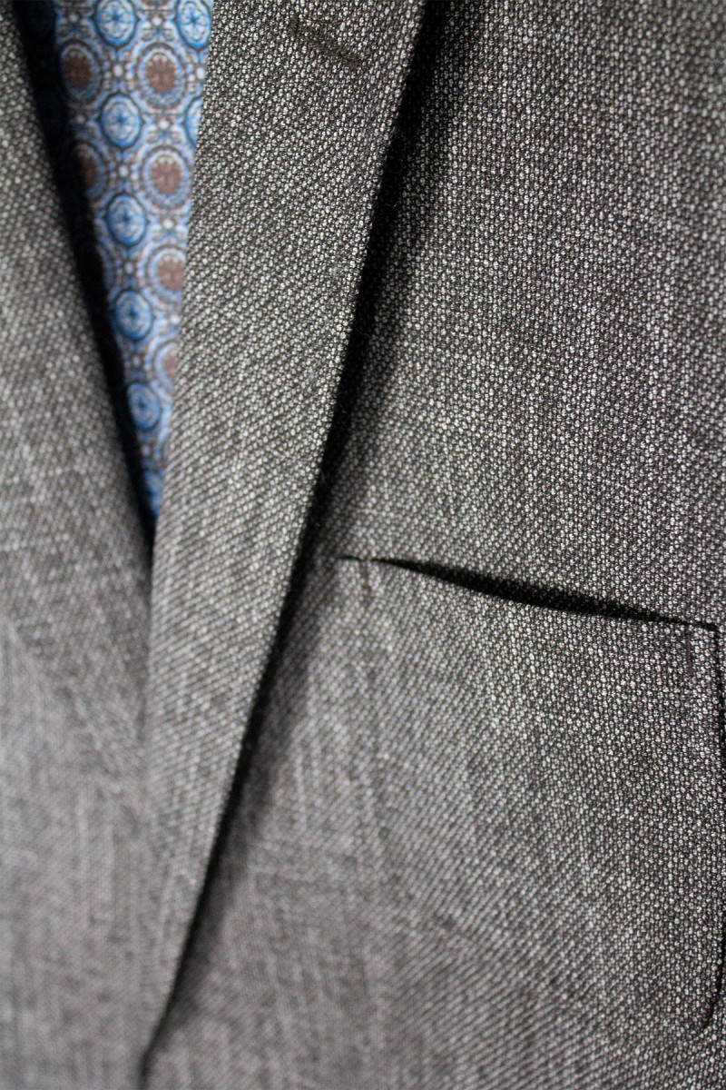 marynarka szara struktura materiału detal