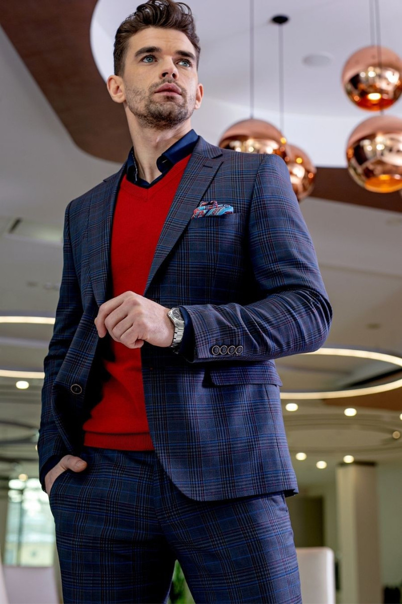 Granatowy garnitur męski wzór w kratkę | Villaro