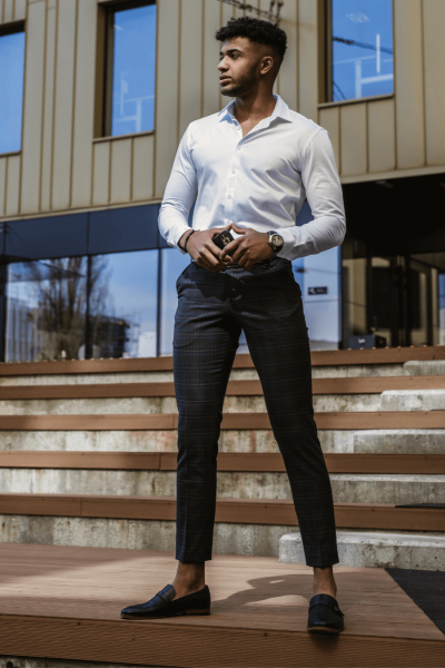 granatowe spodnie męskie w kratę VILLARO przód